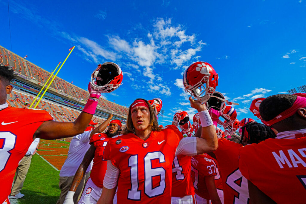 Analyst: Trevor Lawrence should stay at Clemson, avoid Jets